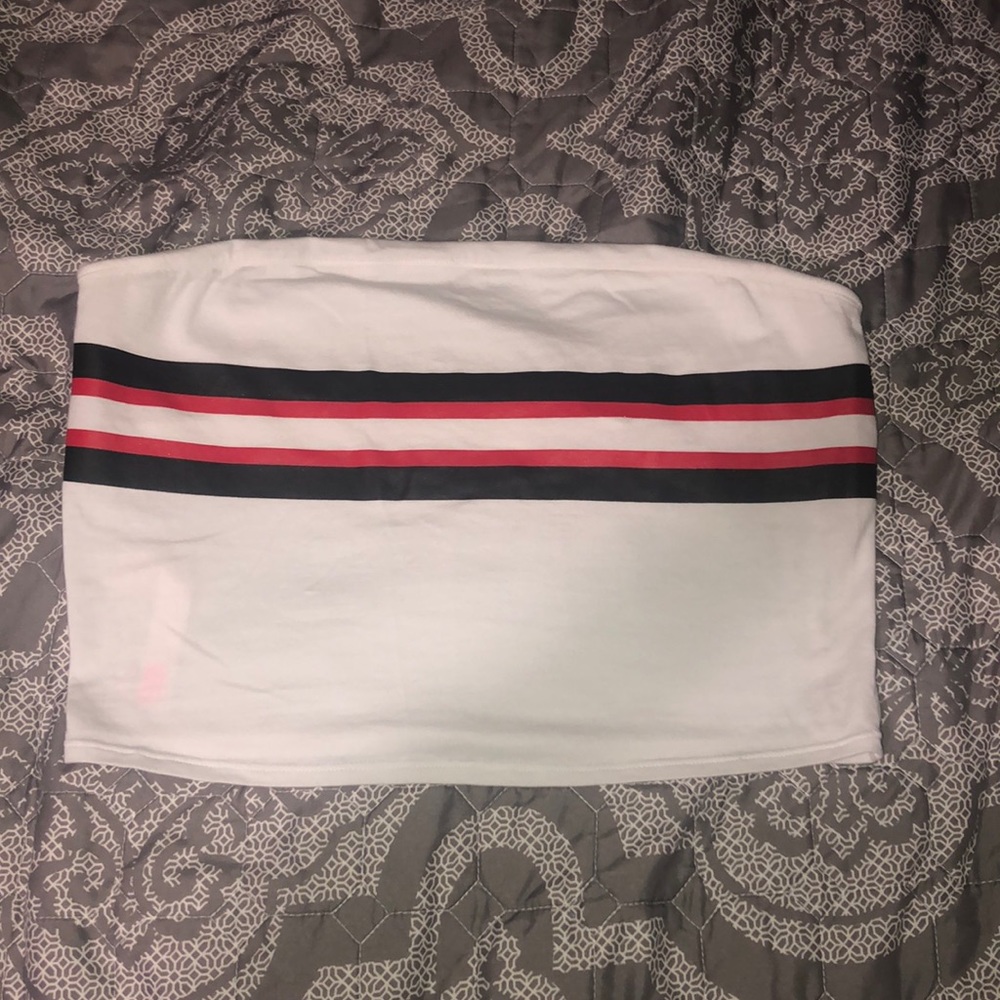 VS pink tube top